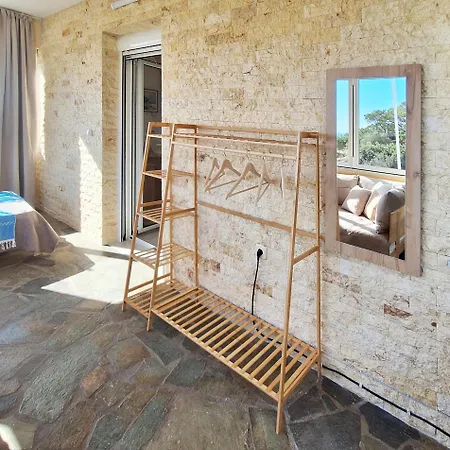 Sea Side Retreat 4 * Achlia